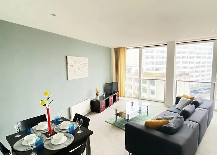 Birmingham City Centre, 2-Bedroom Apartment,