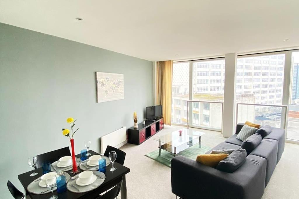 Centre, 2-bedroom Apartment, Apartment